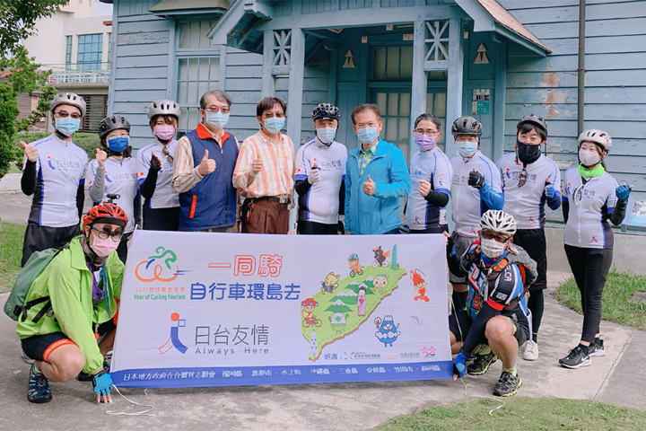 台日友好交流，環島車隊拜訪雲嘉南感受濃厚人情味。　圖：雲嘉南濱海國家風景區管理處╱提供