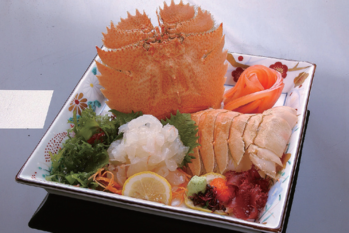 ▲新鮮的扇蝦最適合直接生吃，可以品嘗到最純粹的鮮甜滋味。　圖：平戶觀光協會／提供