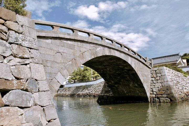 ▲入選為日本浪漫遺產的幸橋，不妨帶著想得到幸福的人一起走一趟。　圖：平戶觀光協會／提供