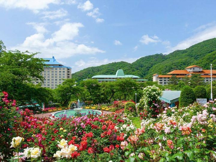 ▲花卷溫泉鄉內的玫瑰園景緻迷人，為岩手知名景點。　圖：花卷溫泉/提供