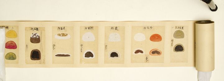 ▲《百菓之圖》中除了詳細繪製甜點外觀、斷面圖之外，還有附上詳細的做法。　圖：平戶觀光協會／提供