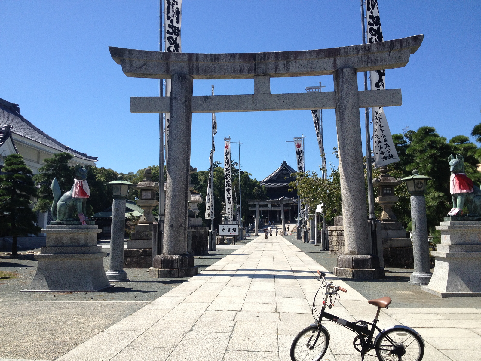 ▲豐川稻荷的鳥居，展現了日本神佛合一的獨特文化。　圖：愛知縣東三河廣域觀光協議會／提供