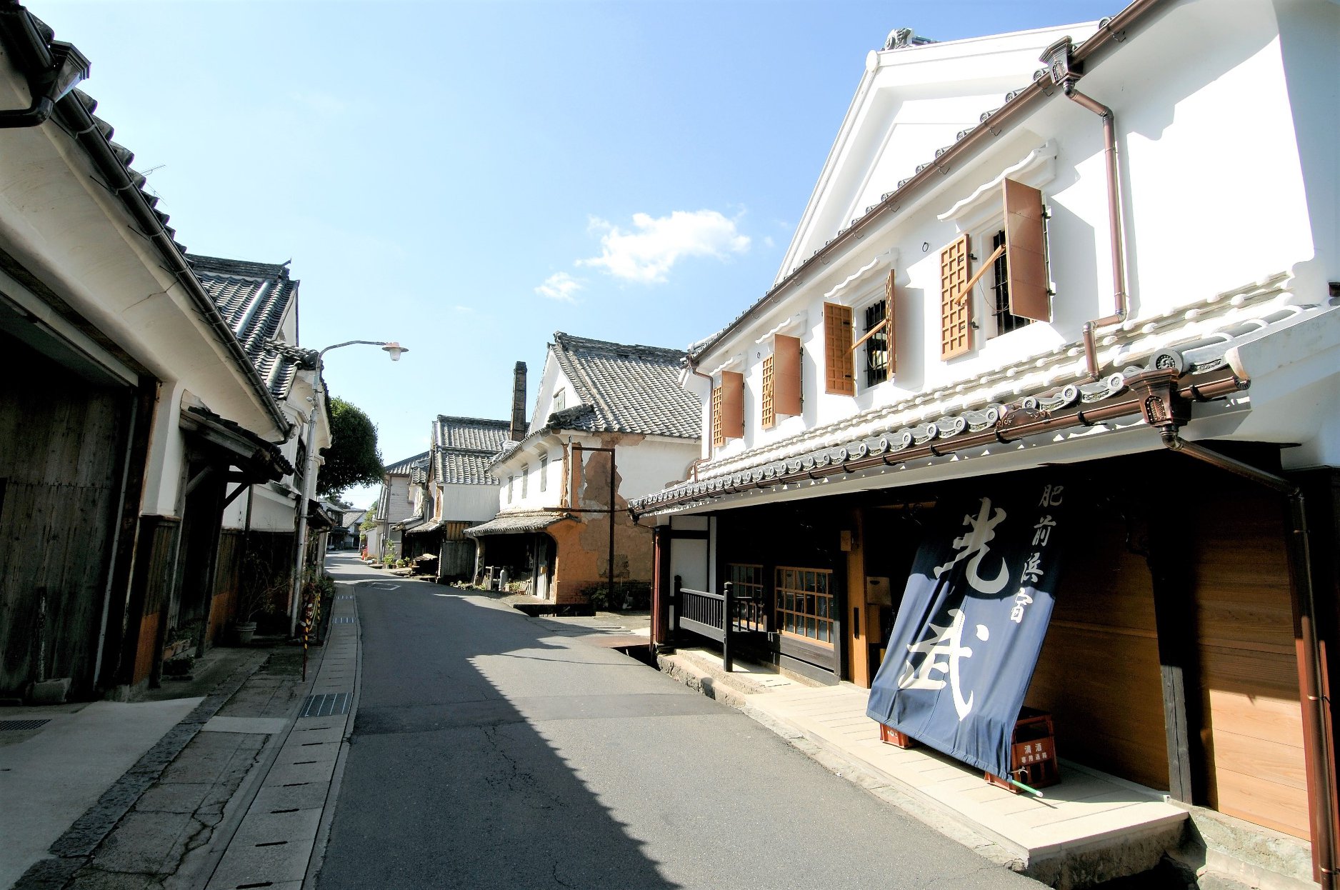 ▲光武酒造場的本店建築，坐落於肥前濱宿酒藏大道上。旅宿落成後可散步來此一遊。　圖：光武酒造場／提供