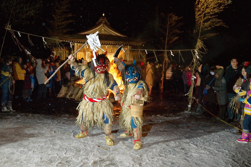 ▲神鬼柴燈祭是秋田盛大的冬日祭典之一。　圖：秋田縣觀光連盟／提供