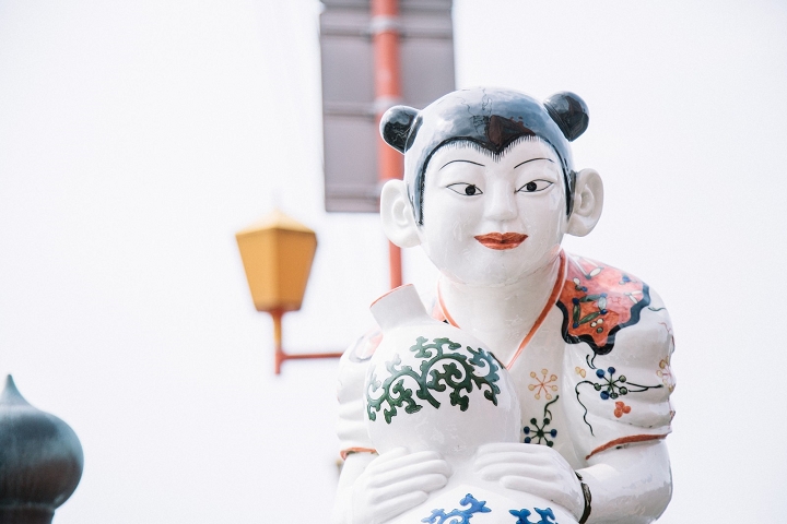 ▲延命橋上的中國人形陶像。表情非常細緻。  圖：元氣佐賀/提供