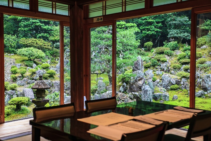 ▲青岸寺也提供放鬆身心靈的坐禪、抄心經體驗。 　圖：日本旅行情報局／提供