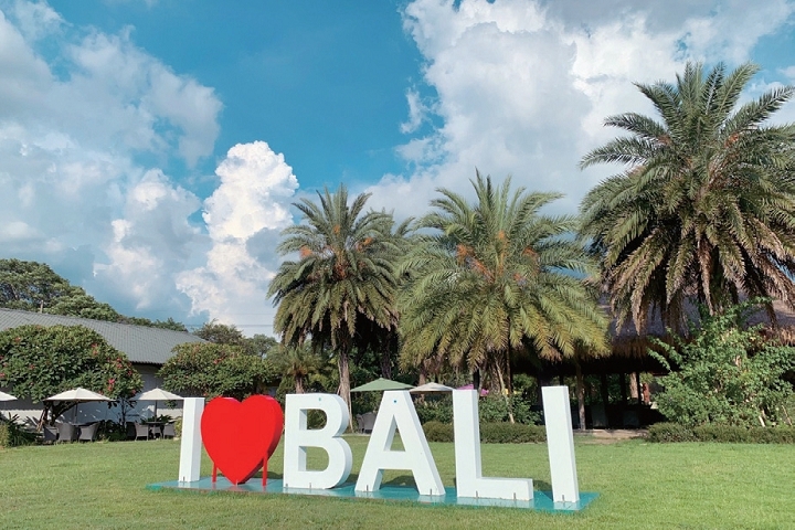 ▲I LOVE BALI的裝置景觀，讓旅客打卡拍照、偽出國！　圖：雅聞倍優╱提供