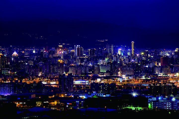 望高寮是觀賞夜景的絕佳勝地。 　圖：臺中市政府觀光旅遊局╱提供