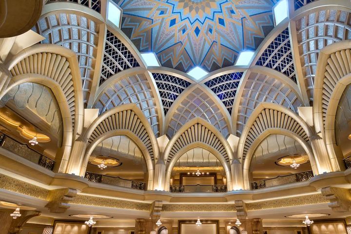 ▲阿布達比八星酋長皇宮飯店（Emirates Palace）。 圖：文華東方酒店集團╱提供