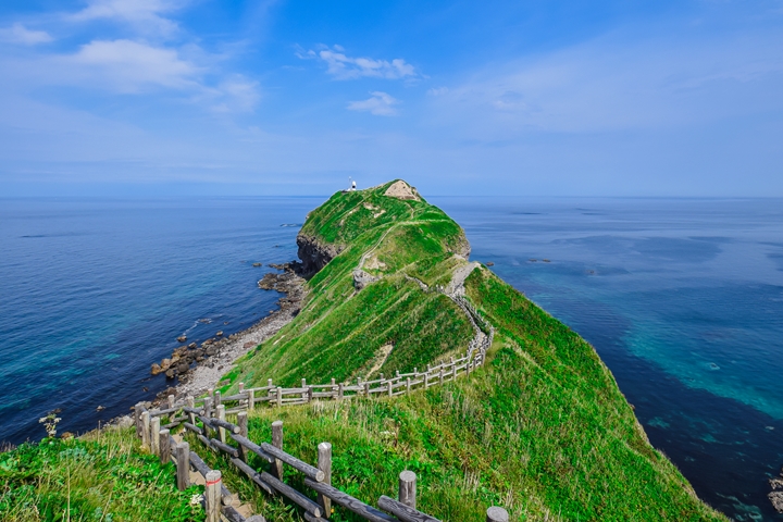 根據腳程不同，單趟約徒步20～30分就能走完北海道的神威岬步道。　圖：寫真AC／來源