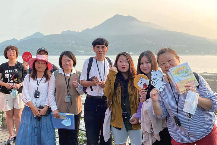 由地方帶路人探訪淡水特色，帶旅客看見不一樣的淡水。　圖：旅學堂／提供