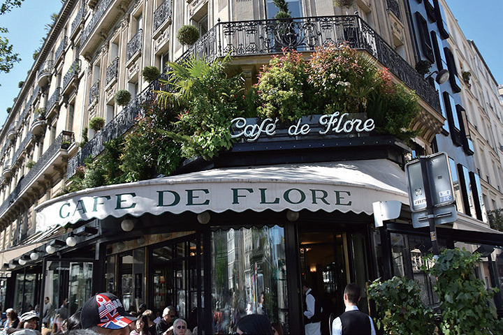 ▲來到巴黎一定要坐在左岸的咖啡館中喝上一杯咖啡， 而花神咖啡館是無數旅客的首選。　圖：吉光旅遊／提供