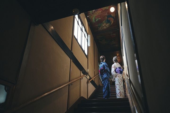 ▲「百段階段」藝術空間，每上一層樓梯，感覺像是在穿越著日本文化之美。　圖：Ⓒ雅敘園東京飯店／提供