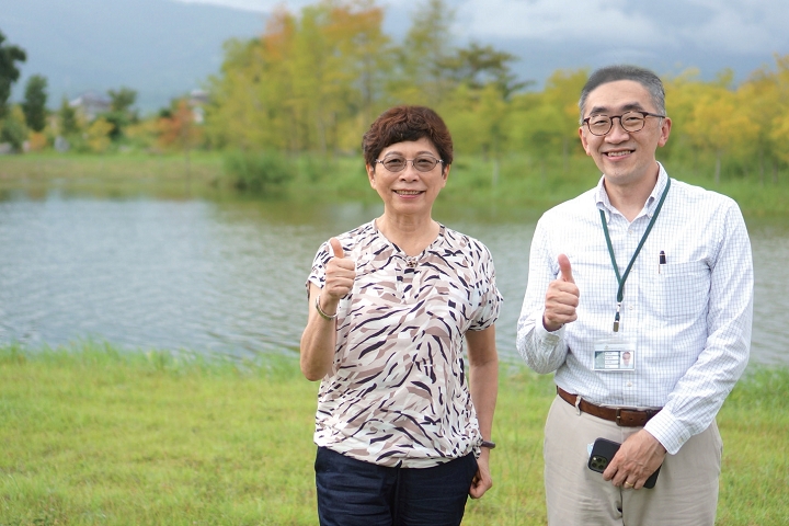 ▲（左起）台灣旅遊交流協會理事長賴瑟珍、理想大地度假飯店副董事長梁愛迪。　圖：理想大地度假飯店／提供