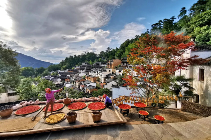 ▲居民正在準備晾曬農作物。　圖：江西省文化和旅遊廳／來源