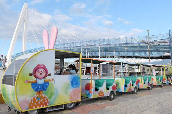 ▲福容大飯店淡水漁人碼頭_最新設施_幾米遊園列車。　圖：福容大飯店淡水漁人碼頭／提供