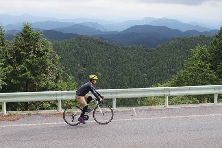 ▲在茶臼山高原道路飆風騎車好愜意。　圖：愛知縣(東三河總局)／提供