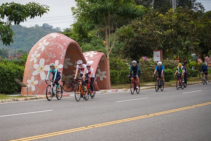 2021參山騎旅－獅頭山小鎮騎旅，體驗客家小鎮風光。　圖：參山國家風景區管理處／提供