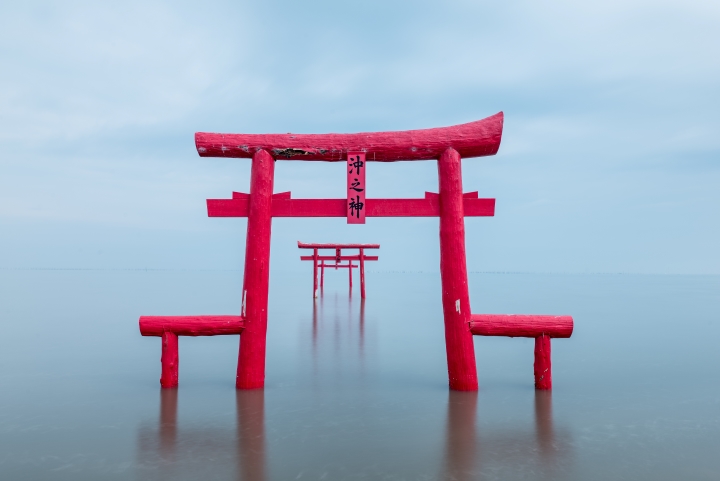 ▲太良町超人氣打卡景點「大魚神社海上鳥居」。　圖：元氣佐賀／提供