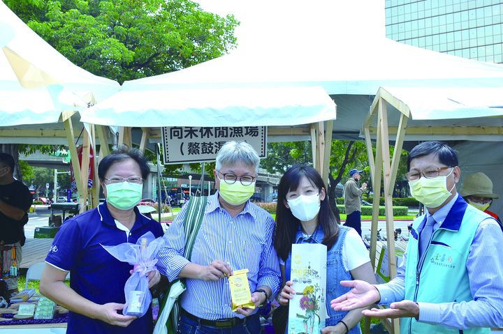 ▲雲嘉南鹹味浪潮諸多地方特色美食，讓更多人認識雲嘉南美味好物。　記者-王政／攝