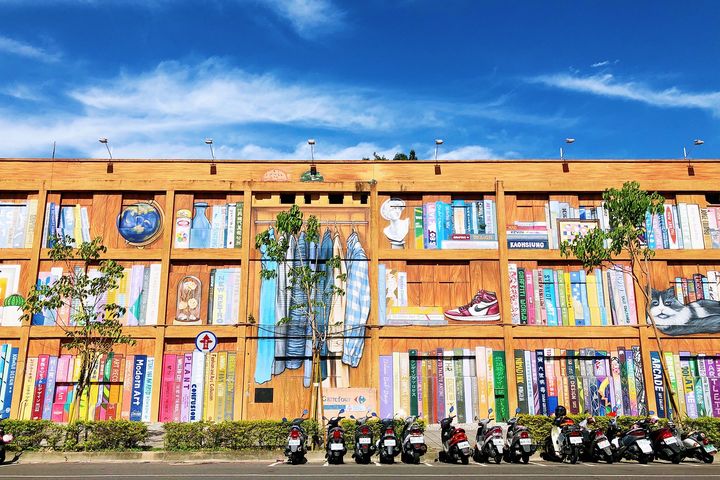 暢遊文化古城 體驗高雄鳳山綠園道單車之旅