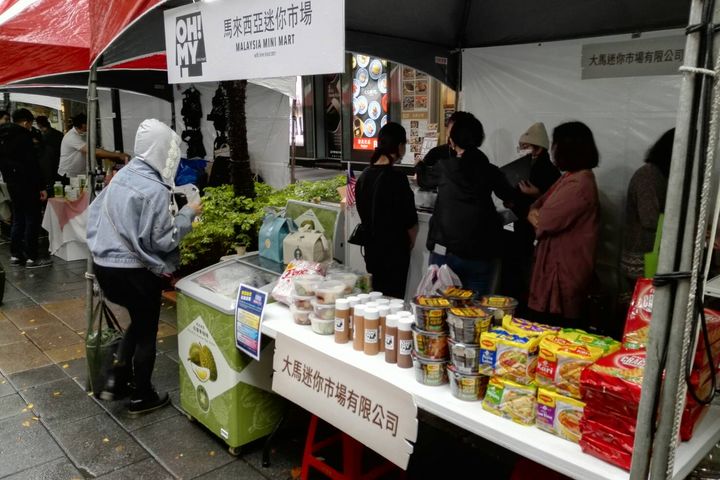 ▲喜愛馬來食物的朋友，現場也有多家攤商販售道地美食。　圖：旅奇傳媒／攝