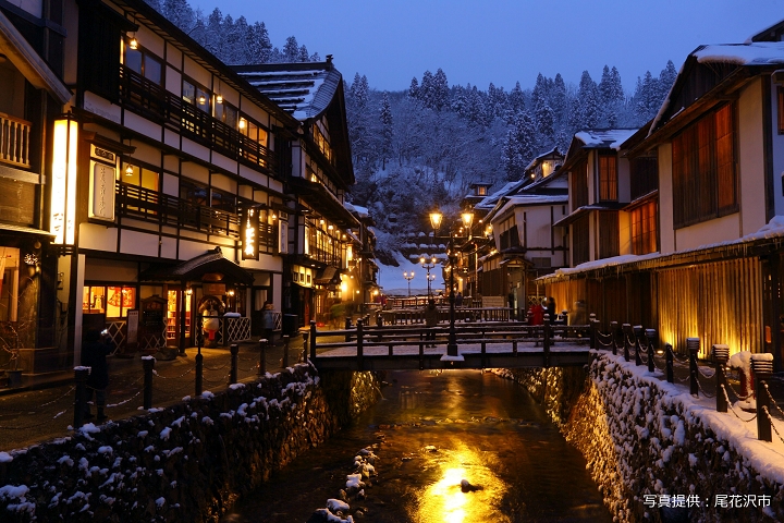 曾為日劇「阿信」拍攝場景的銀山溫泉，是冬季泡湯賞雪的絕佳地點。　圖：株式會社Wavedash／提供