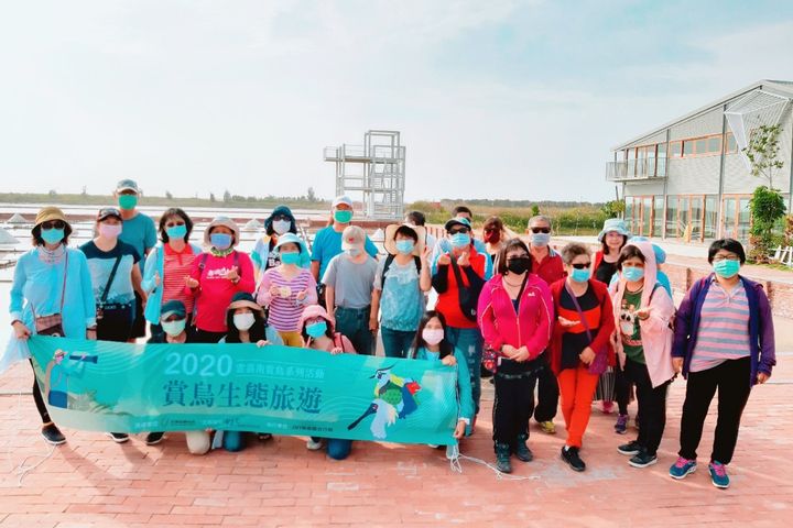 雲嘉南濱海小鎮漫遊體驗觀光遊程，一起去賞鳥。　圖：雲嘉南濱海國家風景區管理處／提供 