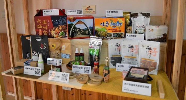 ▲主題展區-「大埔買什麼？」展示在地商家產品。　圖：西拉雅國家風景區管理處／提供