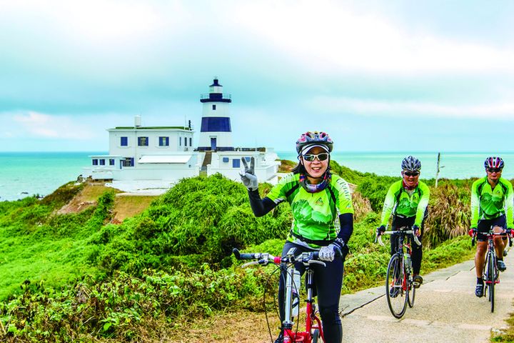 自行車旅遊蔚為潮流。　圖：北海岸及觀音山國家風景區管理處／提供