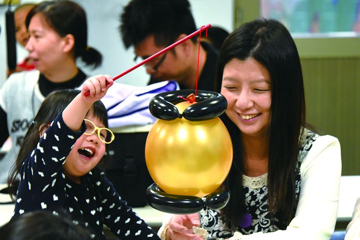 ▲博物館可以帶領小朋友體驗各種造型氣球。　圖：大倫氣球工業股份有限公司／提供