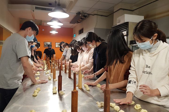 ▲太陽餅DIY體驗。　圖：味無味生活美學飲食空間／提供