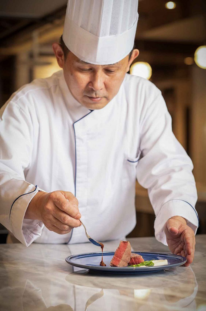 ▲全日餐廳「鉑麗安」總料理長-芦浦隆二主廚。　圖：JR東日本大飯店 台北／提供