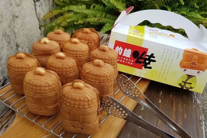 ▲剛出爐的釣鐘燒，乳香濃郁滑順。　圖：小林煎餅／提供