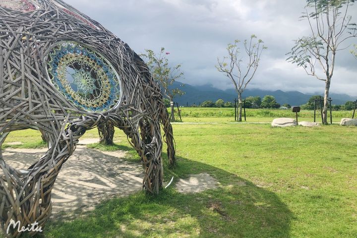 ▲騎乘自行車漫遊鹿野小鎮。　圖：台東縣政府交通及觀光發展處／提供