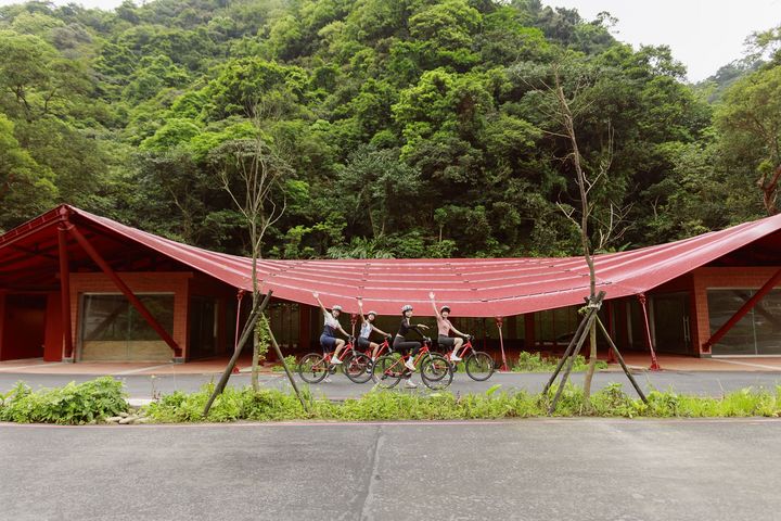 喜迎猴硐遊客中心 自然共生永續建築