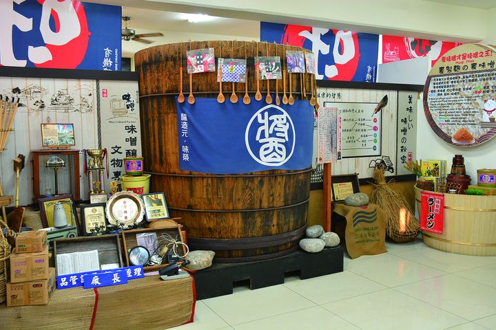 保留原汁原味的百年大杉木桶，已成為台灣味噌釀造文化館的鎮館之寶。　圖：台灣味噌釀造文化館／提供 