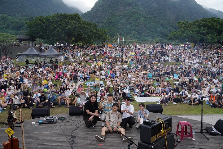 月光･海音樂會七月累計吸引7,200人遊客一起享受音樂饗宴。　圖：東部海岸風景區管理處／提供 