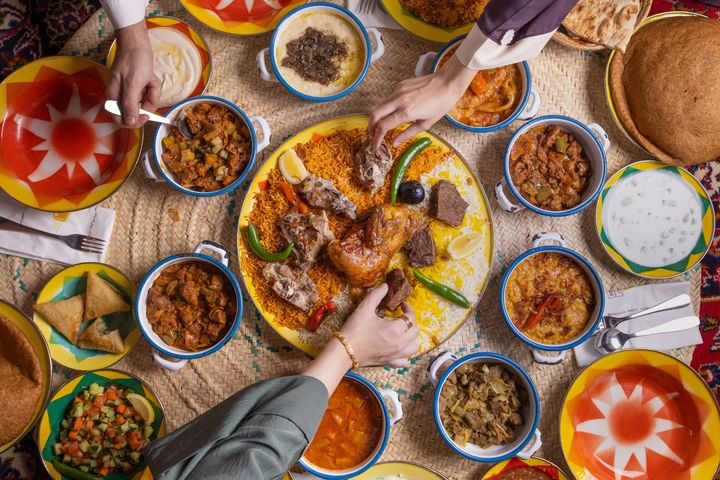 ▲傳統沙烏地阿拉伯菜餚使用香料和當地新鮮食材烹製而成　圖：沙烏地阿拉伯旅遊局／提供