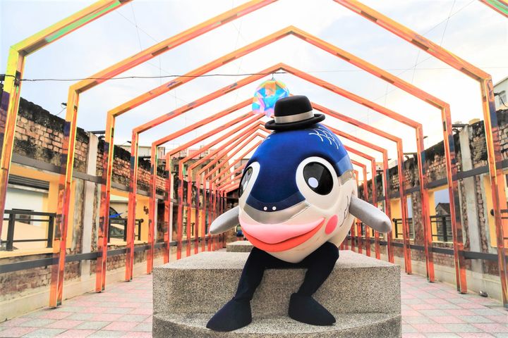 ▲魚頭君迺藍晒圖園區網美照。　圖：台南市政府觀光旅遊局／提供