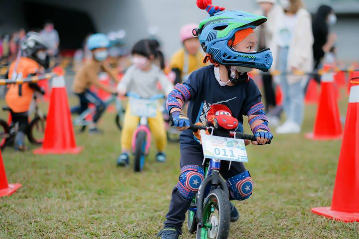 「兒童滑步車完成賽」，往年報名都是秒殺的搶手項目。　圖：日月潭國家風景區管理處／提供