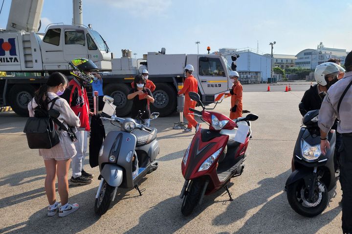 ▲許多遊客攜帶機車進行跳島旅遊。　圖：臺南市政府觀光旅遊局／提供