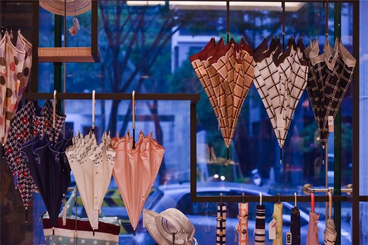 ▲大振豐雨洋傘文創館展示多樣雨傘提供消費者挑選。　圖：大振豐洋傘／提供