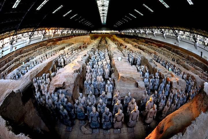 ▲壯觀的兵馬俑坑場景。　圖：秦始皇帝陵博物院官方微博／來源