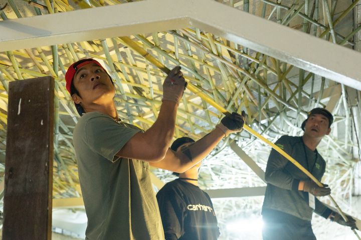 ▲Laboratory實驗平台藝術家Lafin運用竹編裝飾天花板。　圖：東部海岸風景區管理處／提供