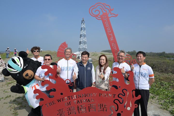 ▲台灣極西點，位在台南七股國聖燈塔。　圖：雲嘉南濱海國家風景區管理處／提供