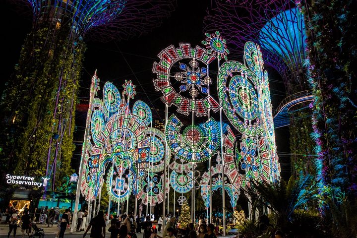 於「濱海灣花園」舉辦的「聖誕仙境」為新加坡最大的限定聖誕市集，在今年12月2日展開一個月活動。　圖：Blue Sky Events Pte Ltd／來源