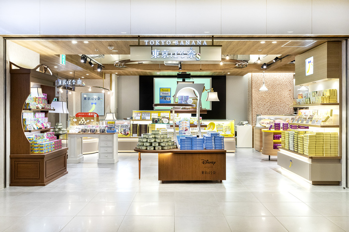 東京芭娜娜史上最大旗艦店「東京芭娜娜s」於JR東京車站開幕。　圖：株式會社GRAPESTONE／提供