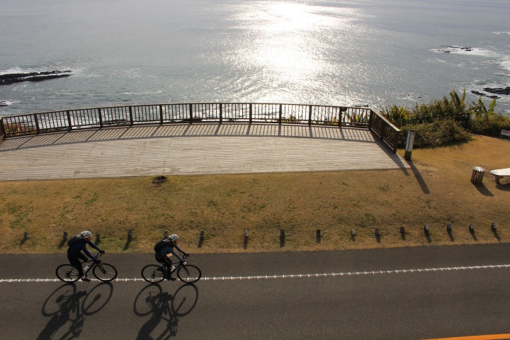 ▲沿著海岸驗馳騁的自行車道。　圖：宮崎縣觀光推進課／提供