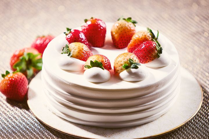 品頌坊推出草莓奶霜蛋糕受到大小朋友喜愛。　圖：JR東日本大飯店 台北／提供 